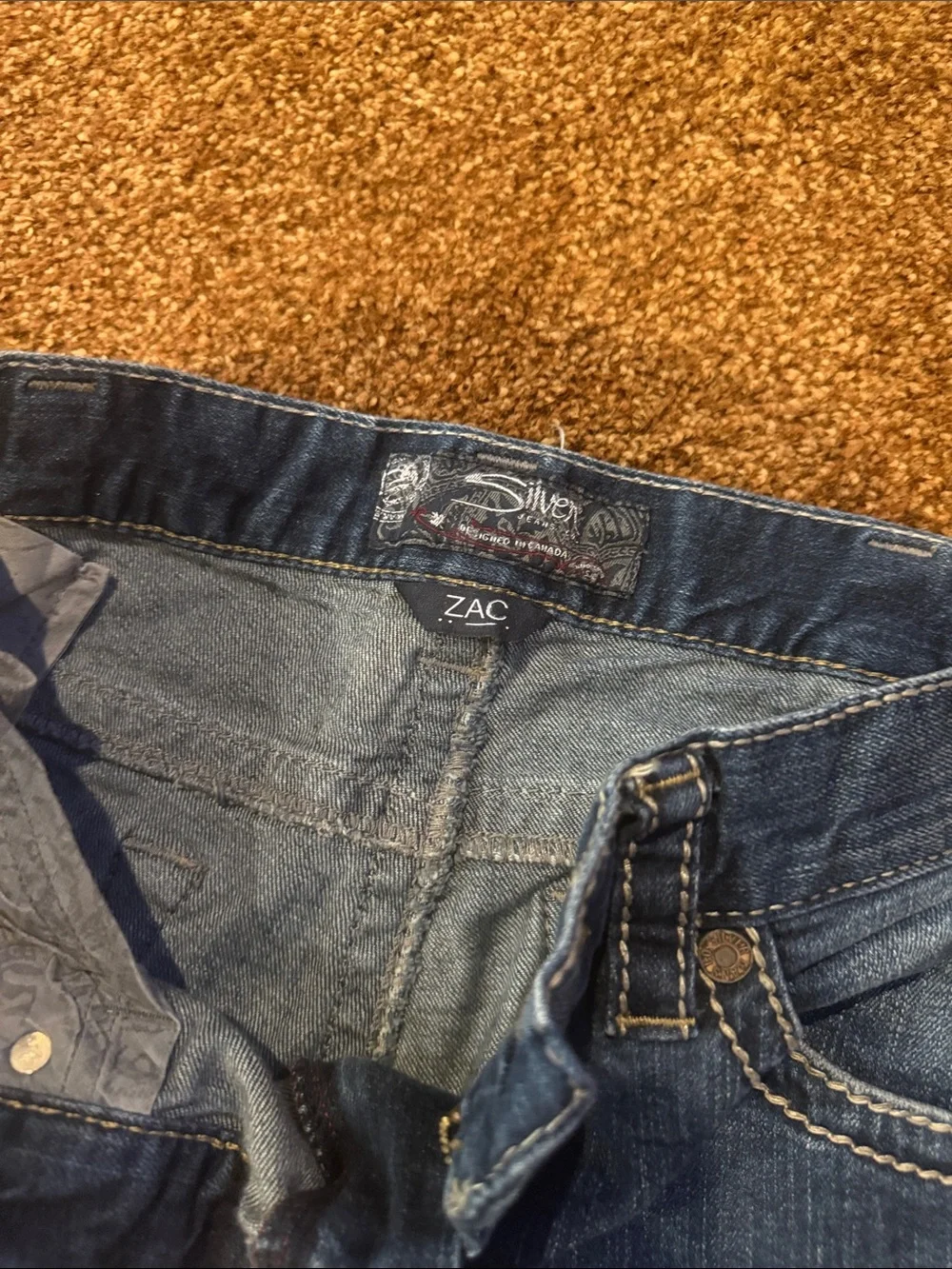 Silver Jeans Men's Dark Blue Slim Straight Jeans with Fading